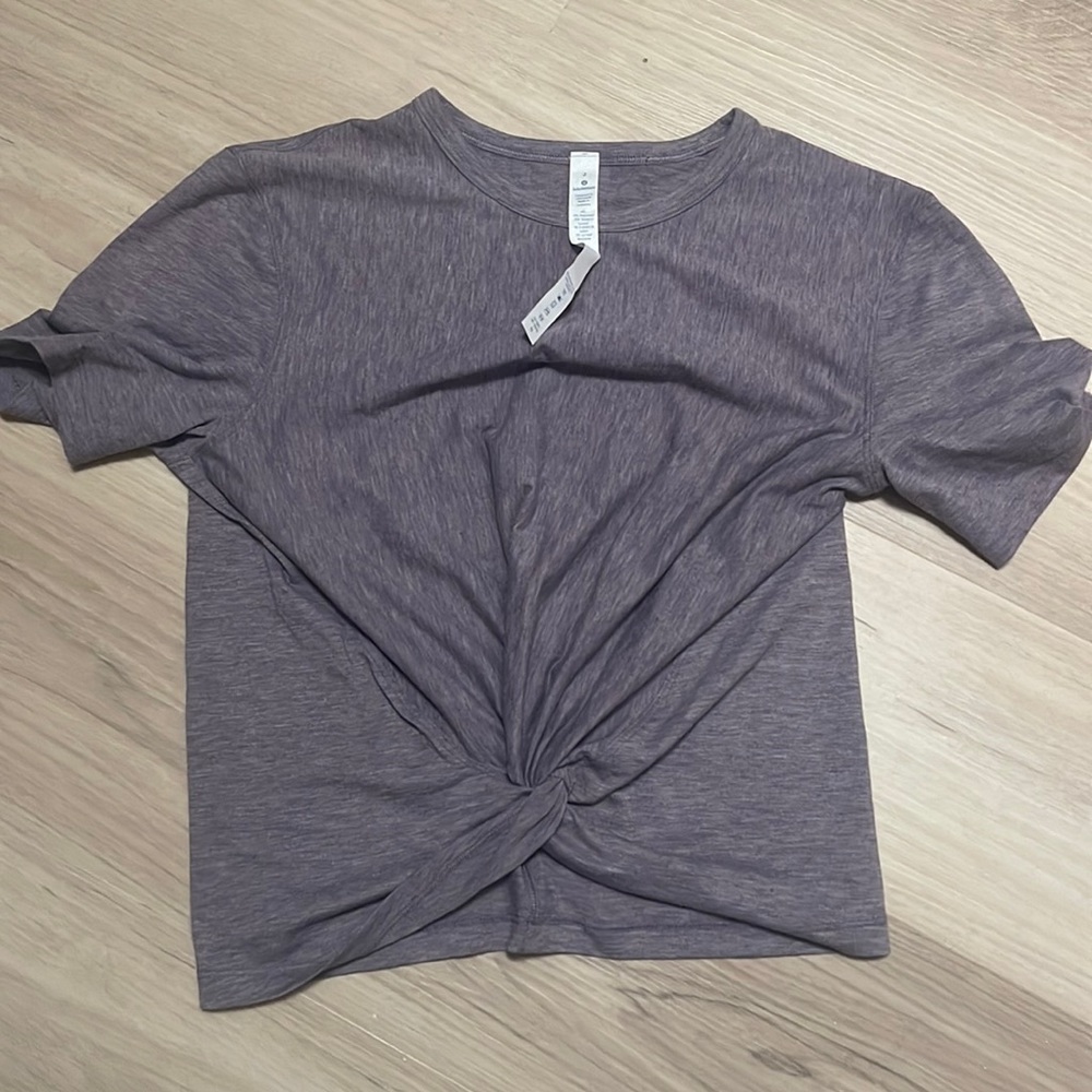 Lululmeon cropped tee